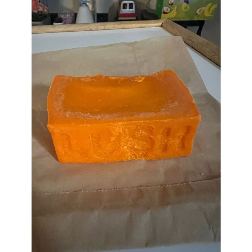 1 LEFT! Lush Mango Co Wash Shampoo/Conditioner Bar BRAND NEW SOLD OUT